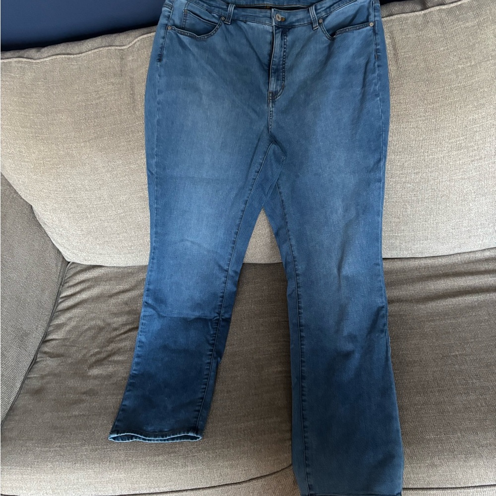 Talbots Women's Straight Leg Jeans in Deep Blue